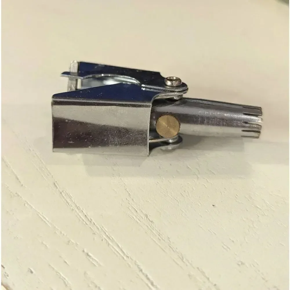 VINTAGE Chadwick Miller Rotary Nose Clipper!